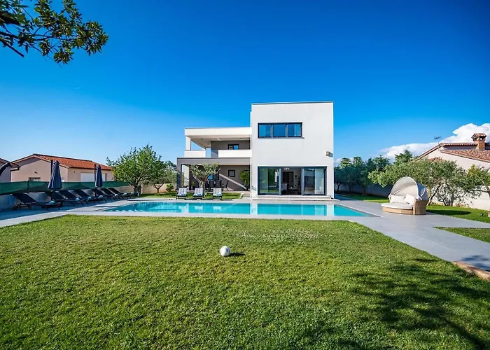 Вилла Luen Пула