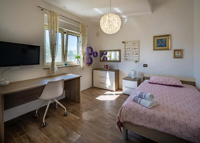 ヴィラ Luen プーラ